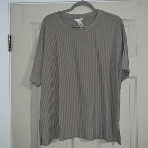 Gray/beige lounge top